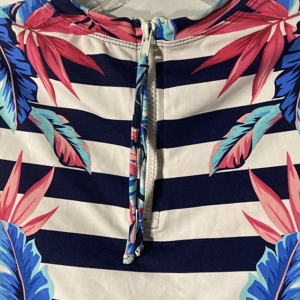 TOMMY BAHAMA blue white striped multicolor floral crew neck uv top XS - Picture 7 of 8